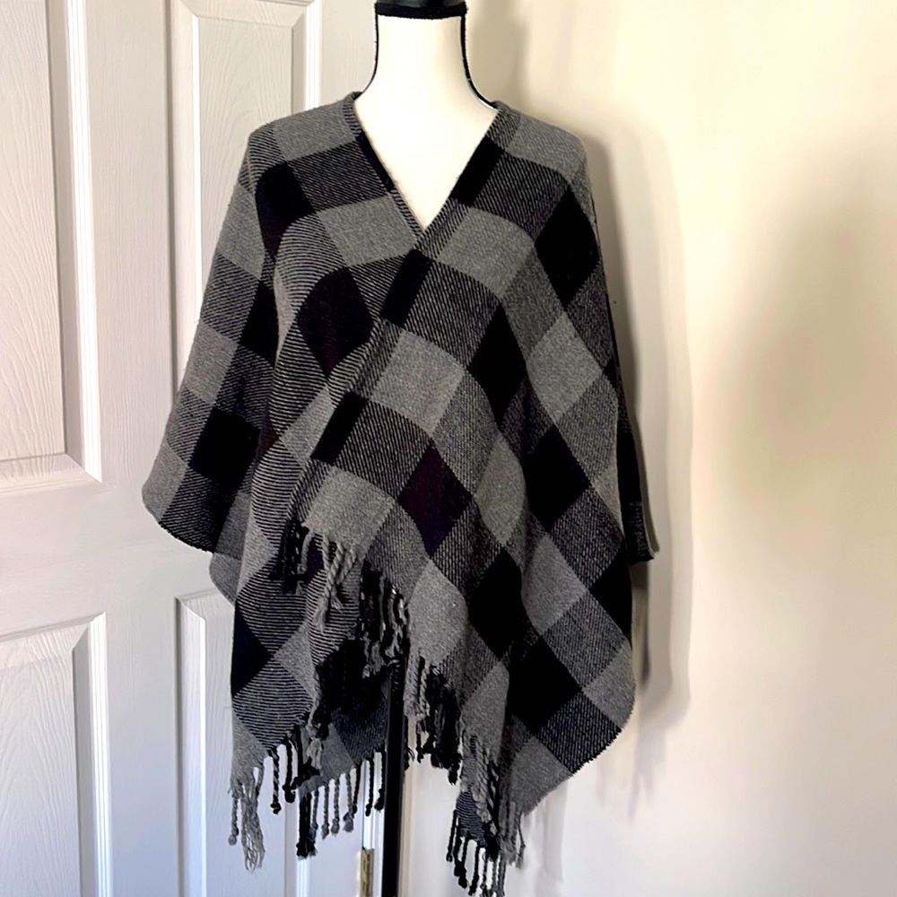 Abercrombie and Fitch Shawl